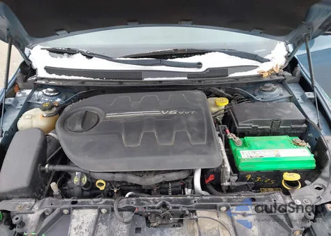 2015 Chrysler 200 S из США, поврежденный, VIN 1C3CCCBG2FN600454